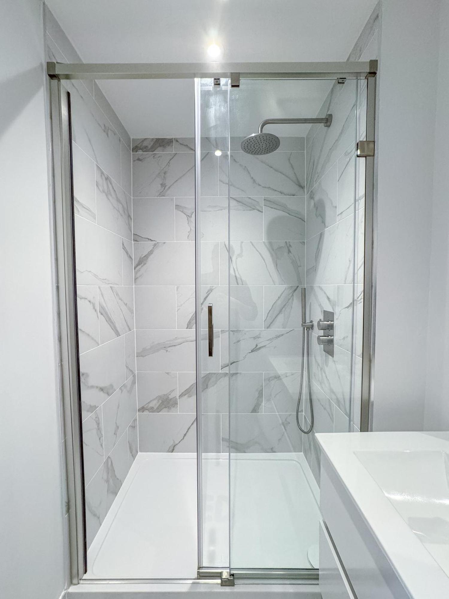 Apex Lofts - Modern 2 Bed With Rooftop Terrace *