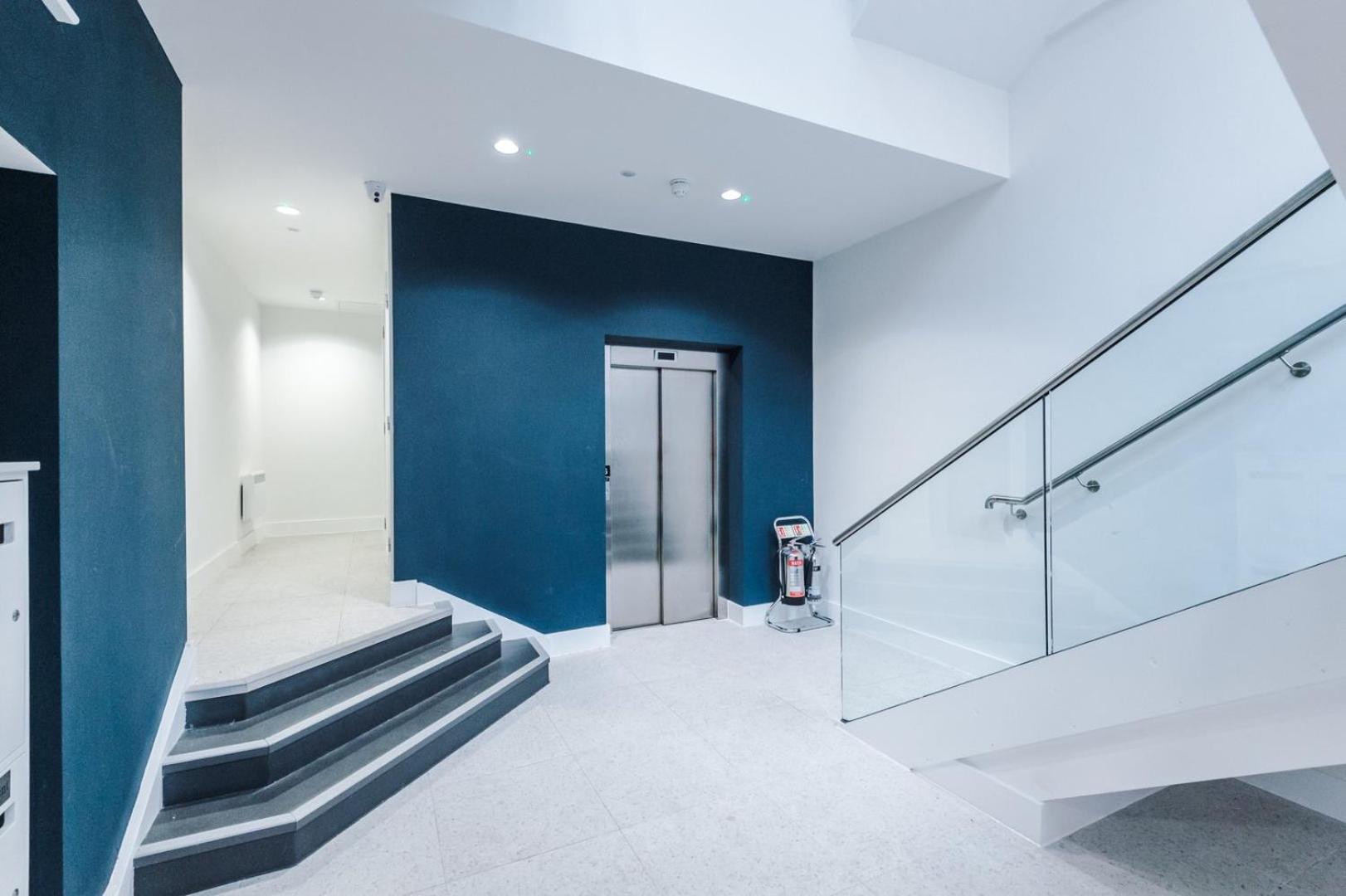 Wifi | 2bedrooms | 10min Away To Major Attractions