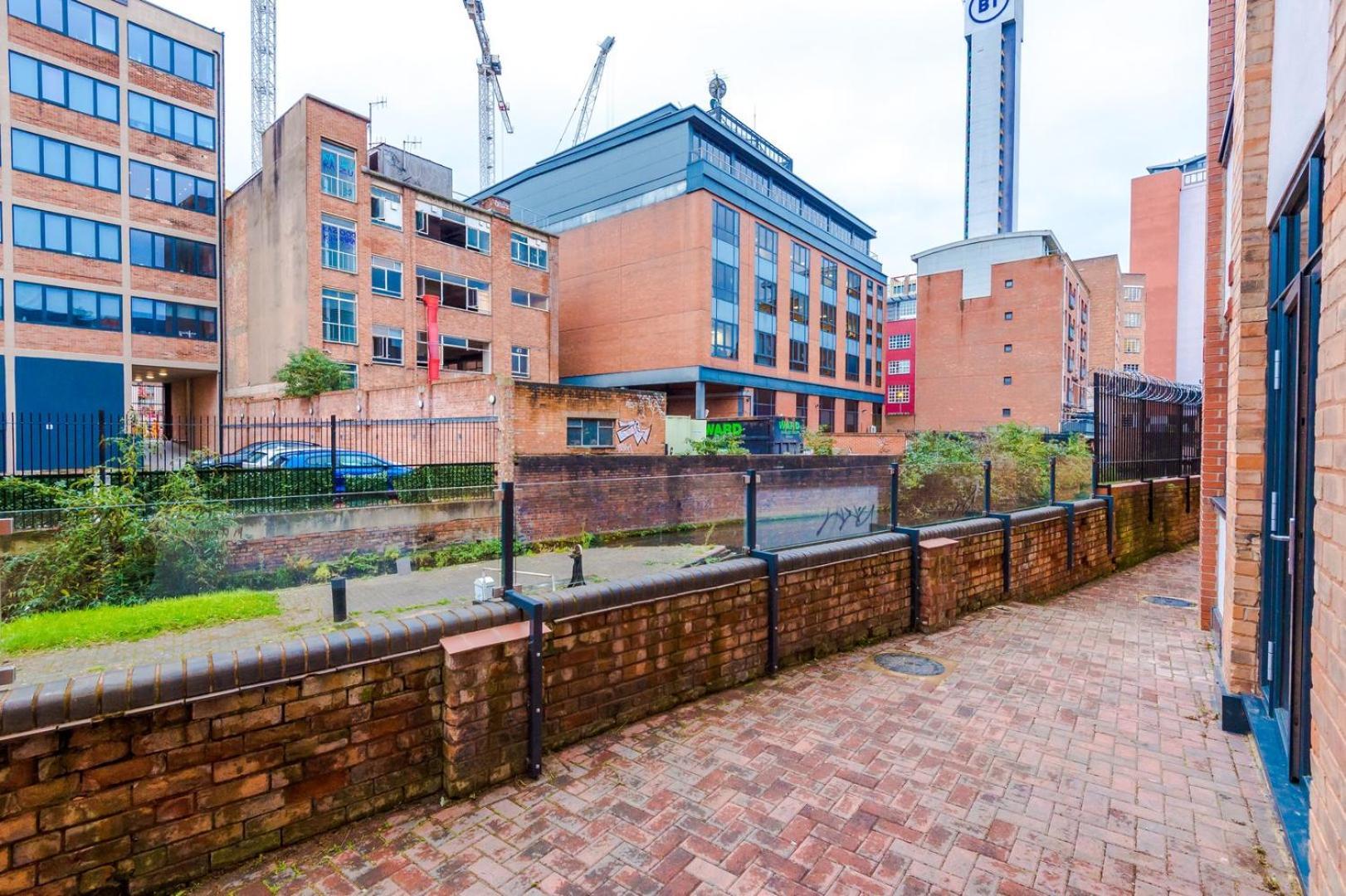 Wifi | 2bedrooms | 10min Away To Major Attractions Apartment Birmingham