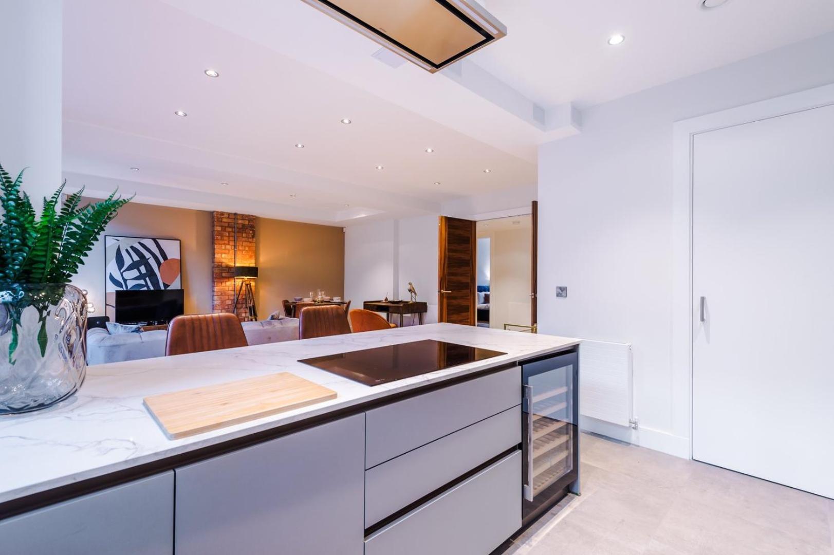 Wifi | 2bedrooms | 10min Away To Major Attractions Apartment
