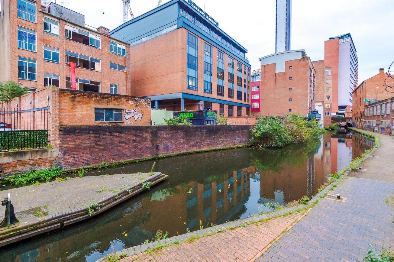 Apartment Wifi | 2bedrooms | 10min Away To Major Attractions Birmingham