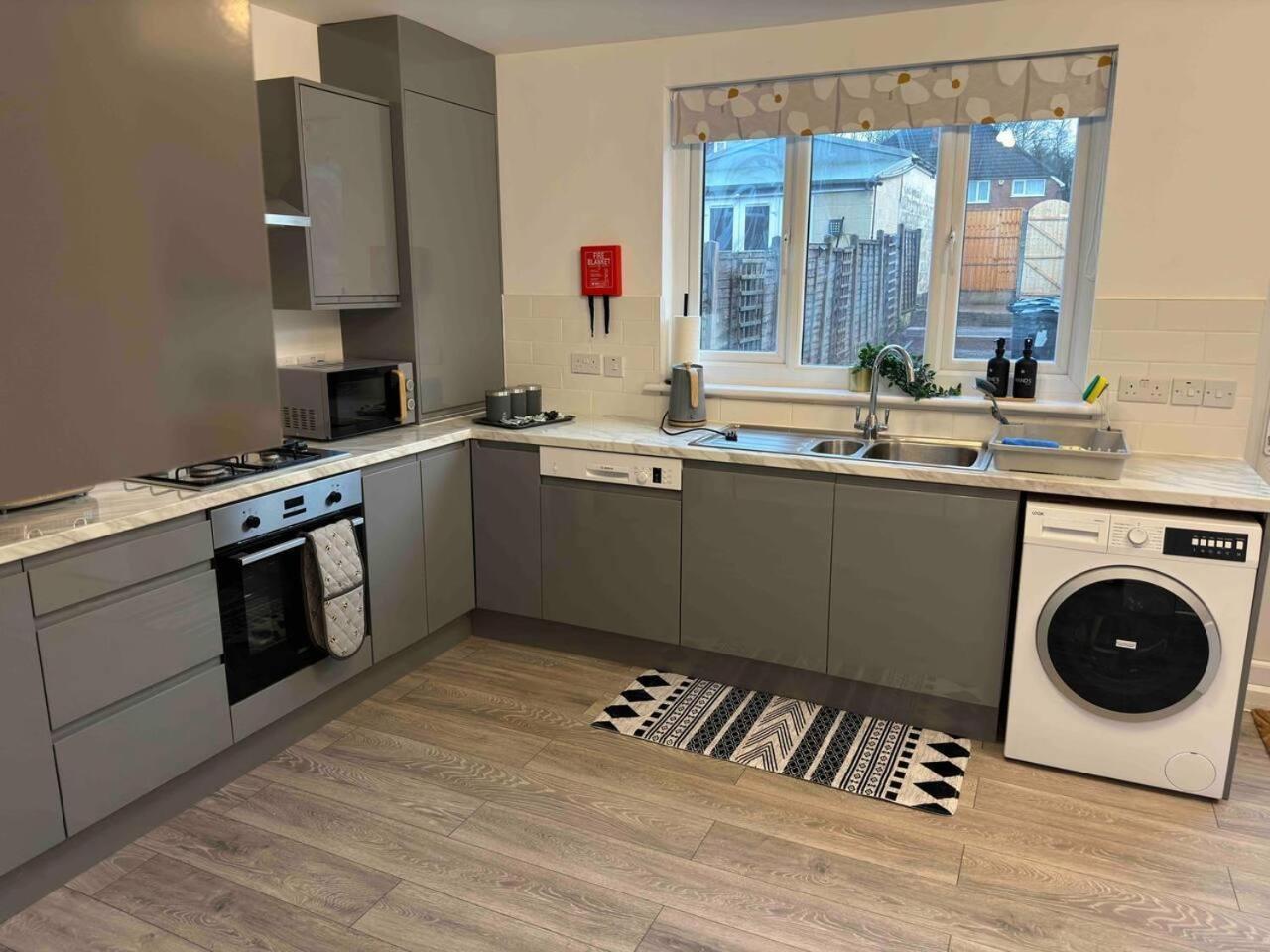 Holiday home 3-Bed Home Sleeps 8 Ideal For Large Groups *