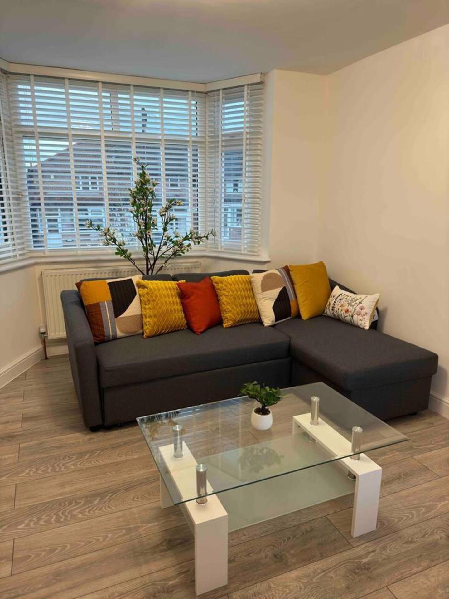 3-Bed Home Sleeps 8 Ideal For Large Groups Holiday home