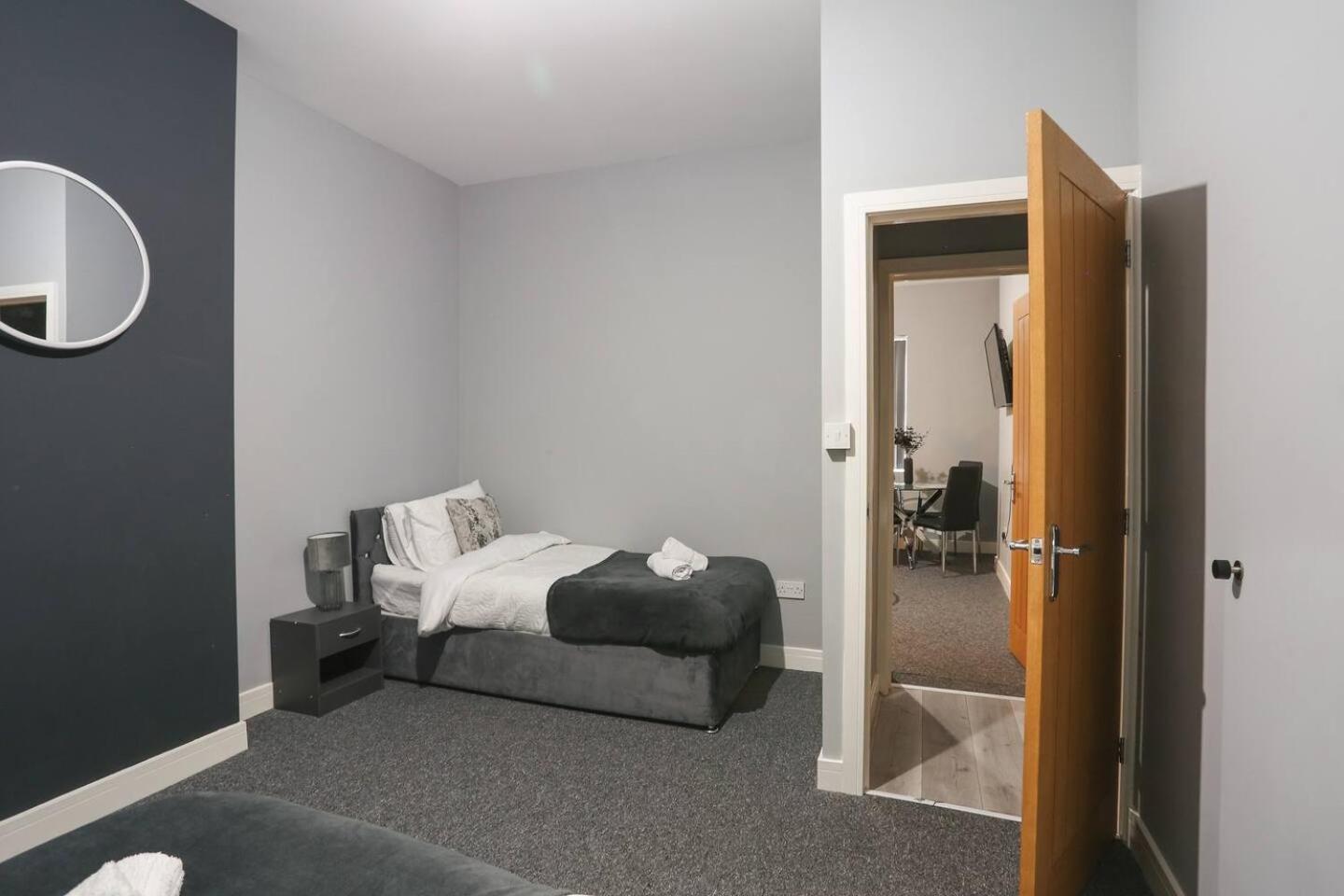 Apartment 2 Bedroom Near Airport - Nec - Centre