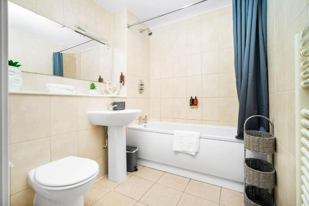 Apartment Cozy 2 Bed Arcadian Centre By Azura Nights Birmingham