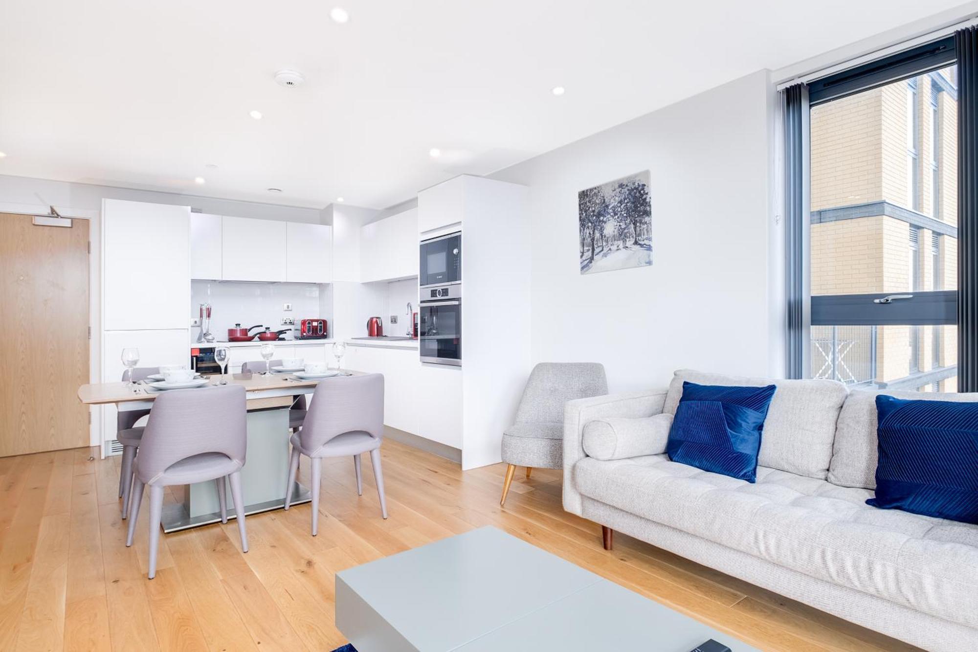 Broadway Mailbox Luxury New 1 Bed With Free Parking Apartment *