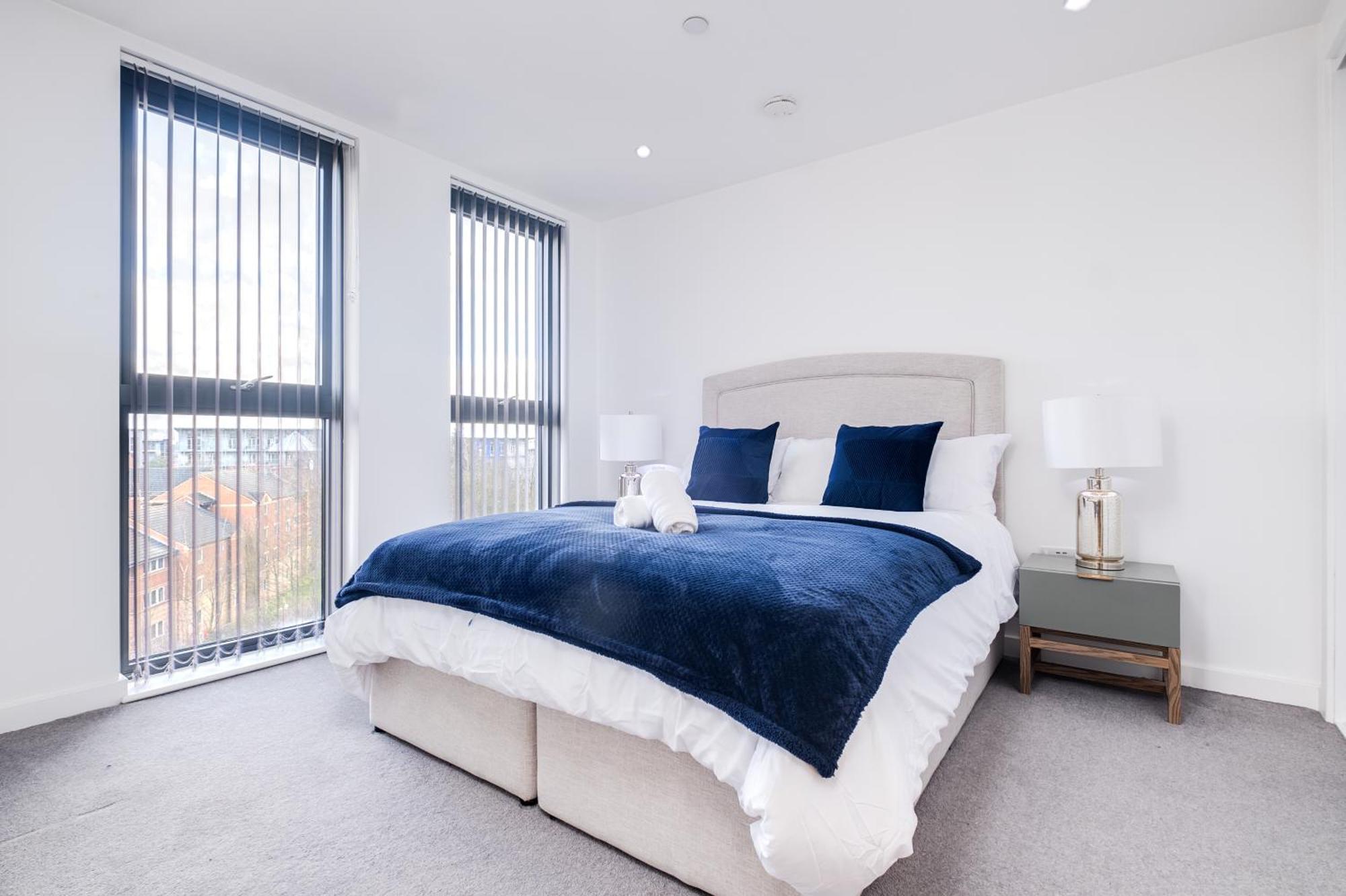 Broadway Mailbox Luxury New 1 Bed With Free Parking Apartment *