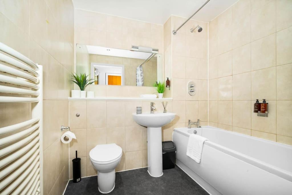 Funky Arcadian Centre By Azura Nights Apartment *