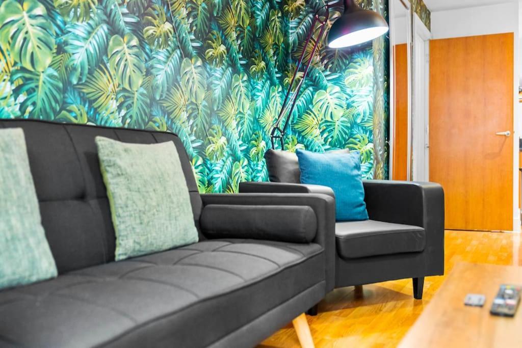 Apartment Funky Arcadian Centre By Azura Nights Birmingham