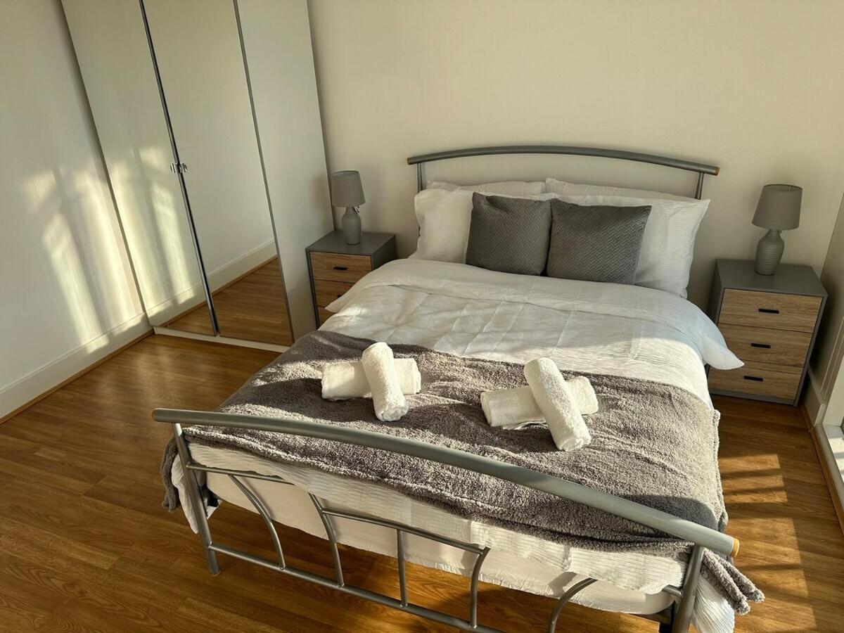 Luxury 1 Bedroom - City Centre - Balcony - Near O2 Academy *