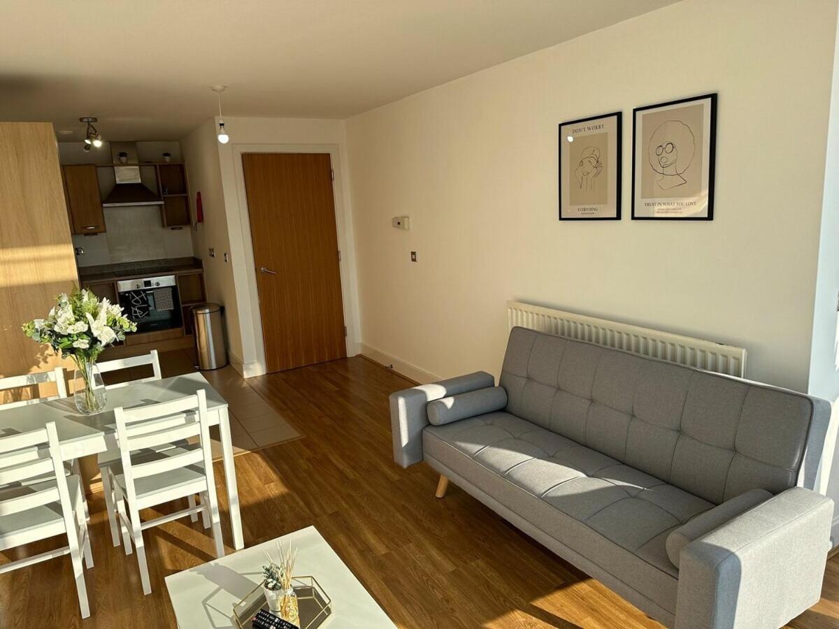Luxury 1 Bedroom - City Centre - Balcony - Near O2 Academy