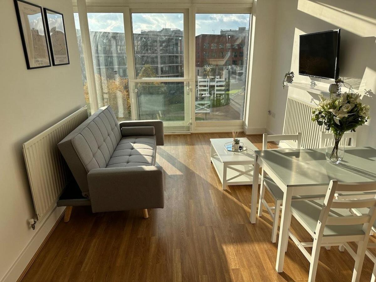 Apartment Luxury 1 Bedroom - City Centre - Balcony - Near O2 Academy Birmingham
