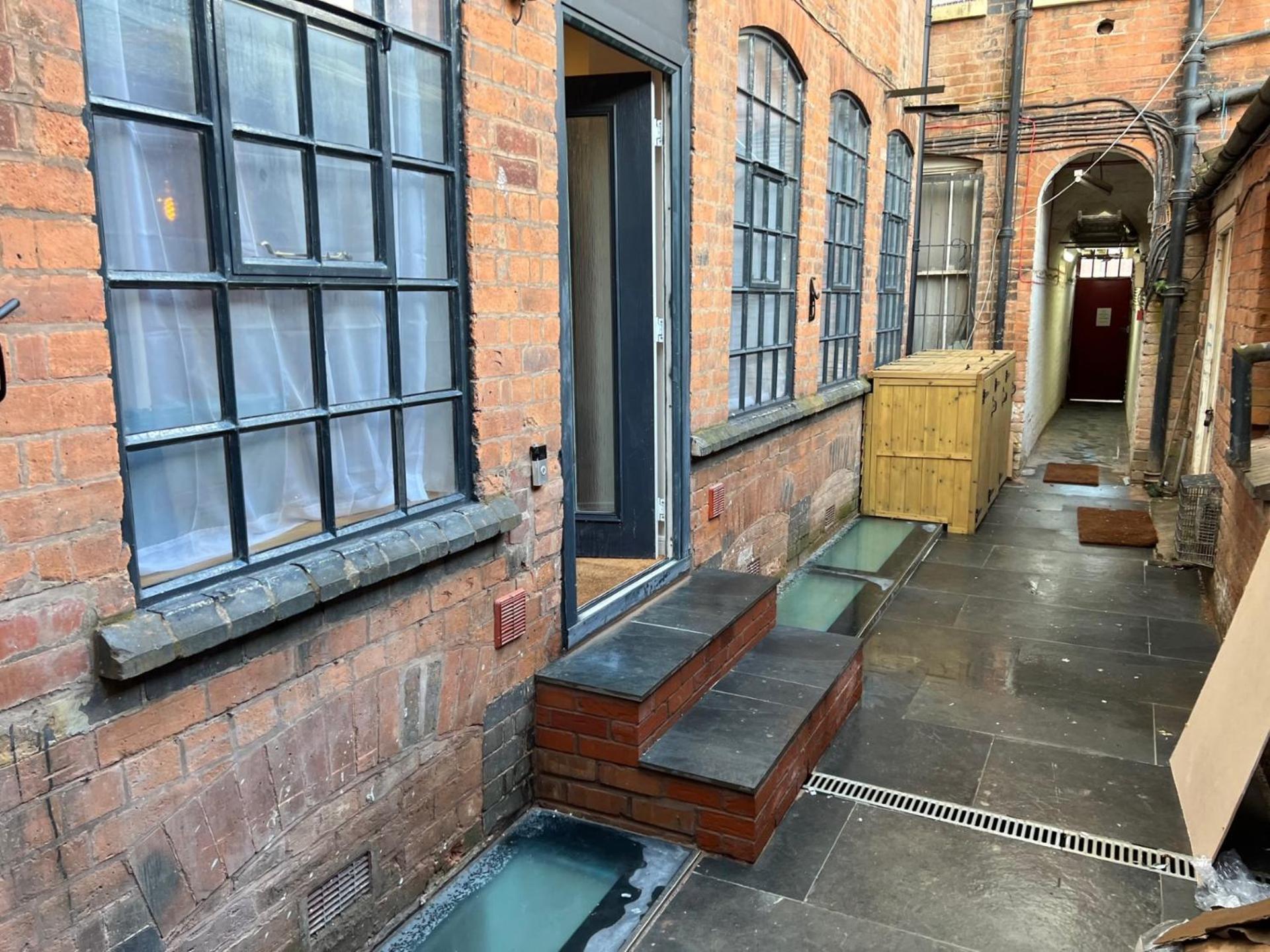 Vip 3br Grade2 Luxurious Industrial House With Wood Fire, Electric Blinds And Big Cast Iron Windows In The Heart Of The Jq Holiday home Birmingham