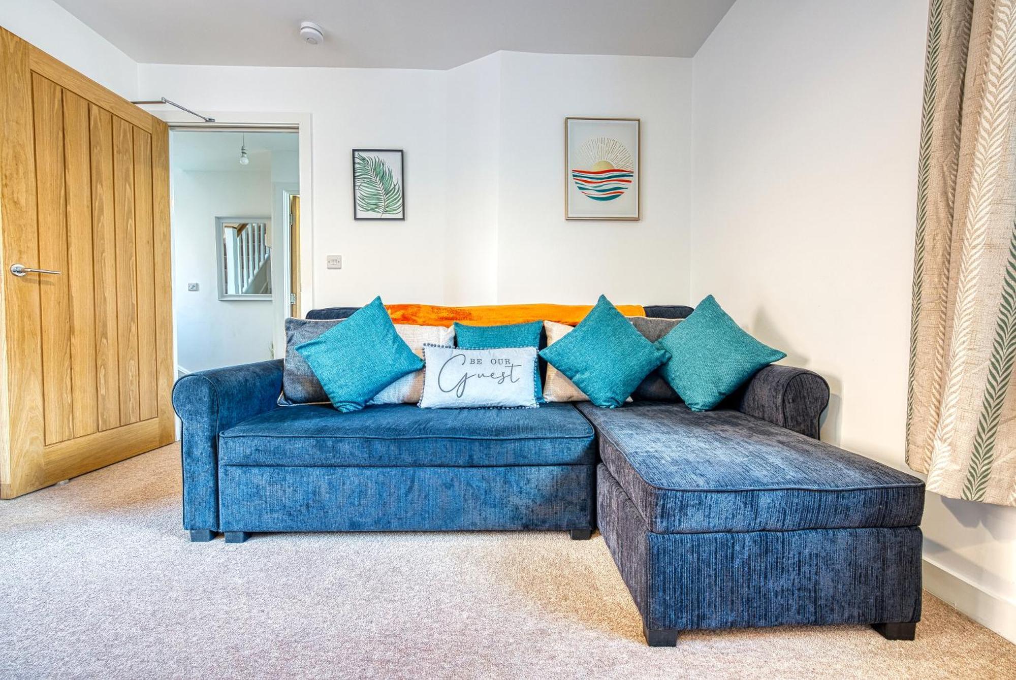 Large 5 Bed House Near Nec, Bhx Airport, Hs2, Private Parking Holiday home