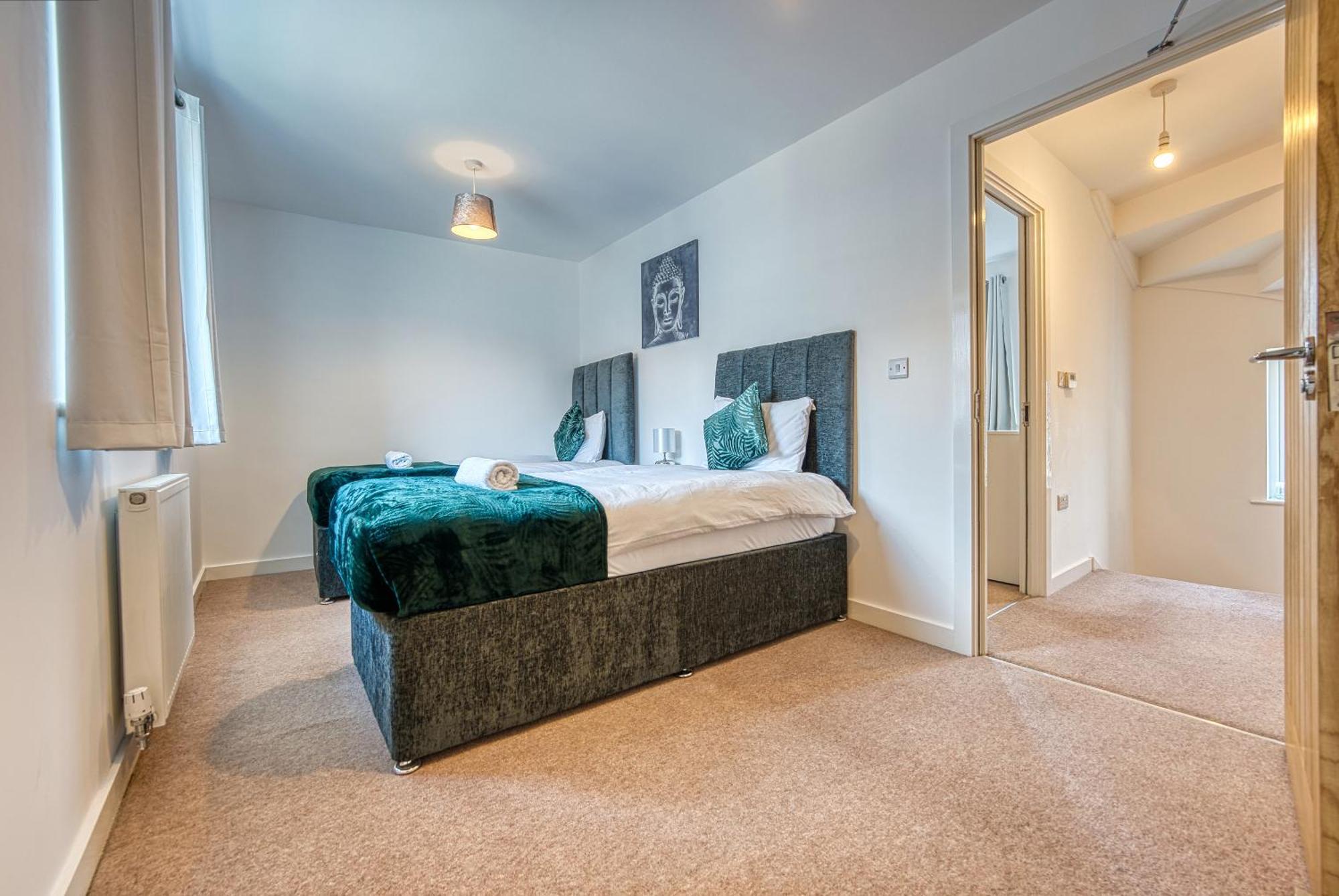 Large 5 Bed House Near Nec, Bhx Airport, Hs2, Private Parking Holiday home Birmingham