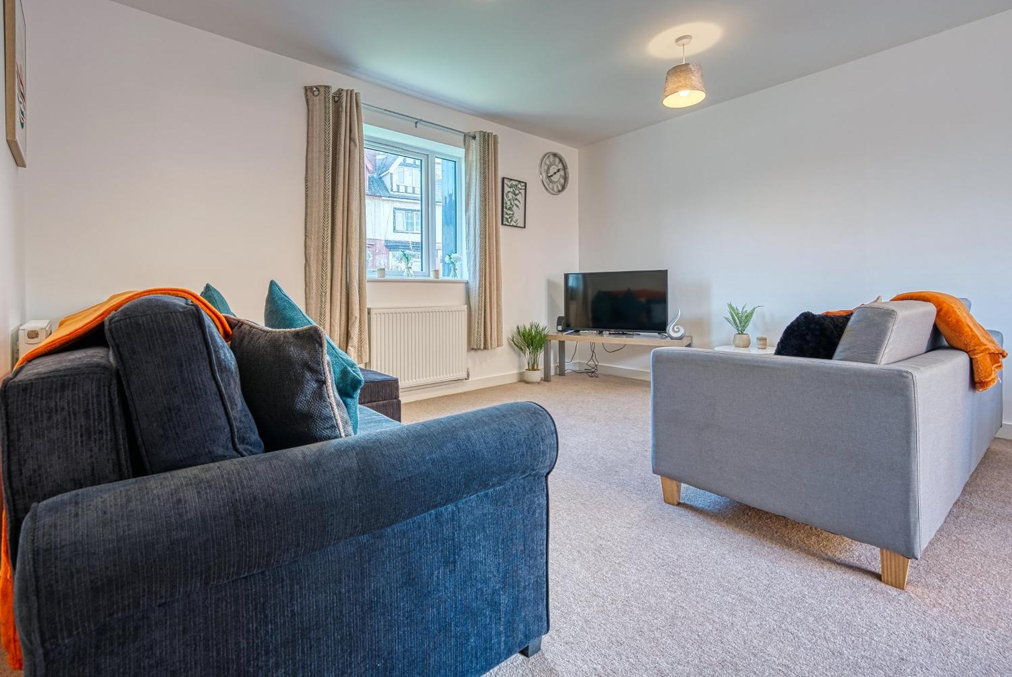 Large 5 Bed House Near Nec, Bhx Airport, Hs2, Private Parking * Birmingham