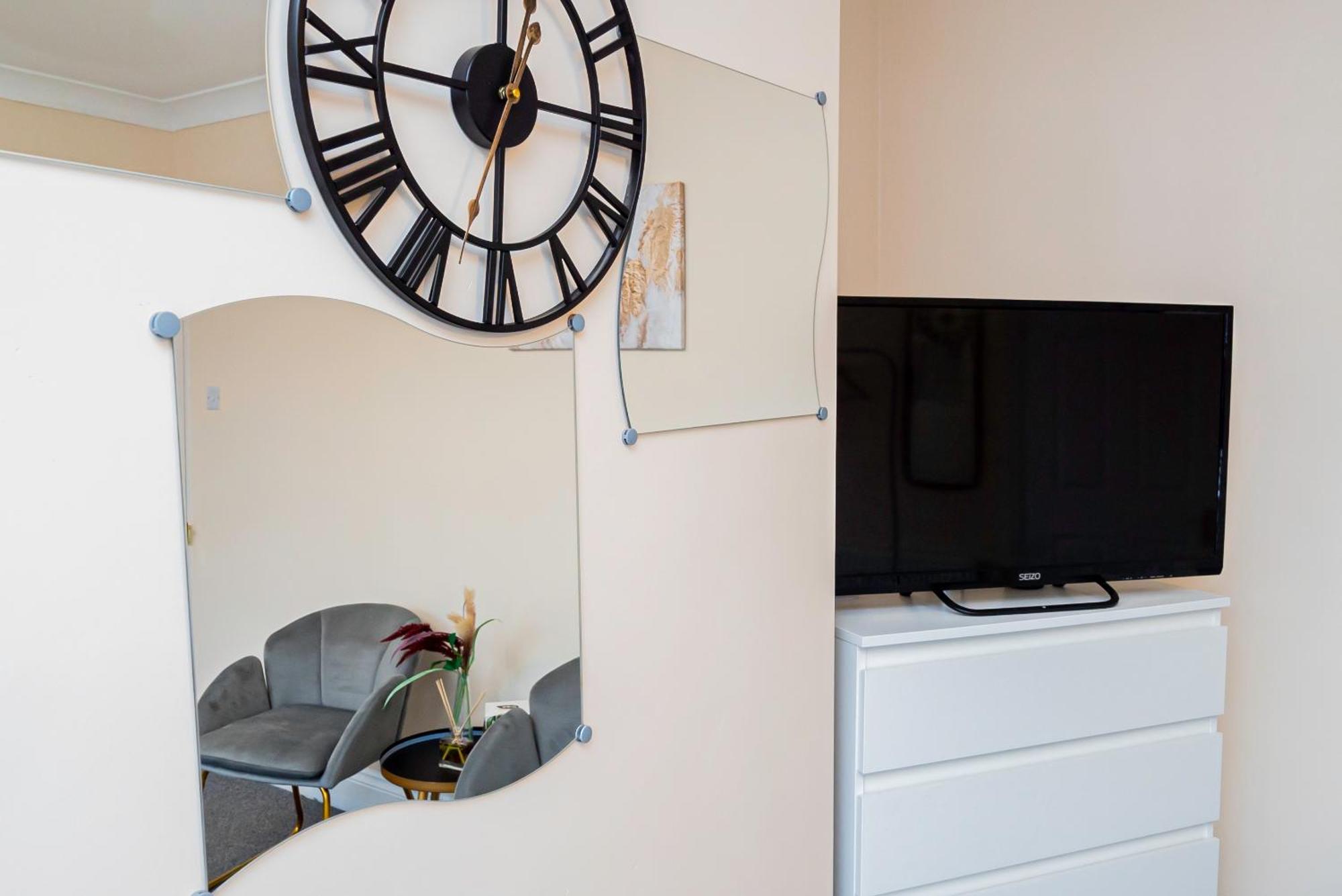 Families, Contractors, Business, Nec, Bhx, Airport