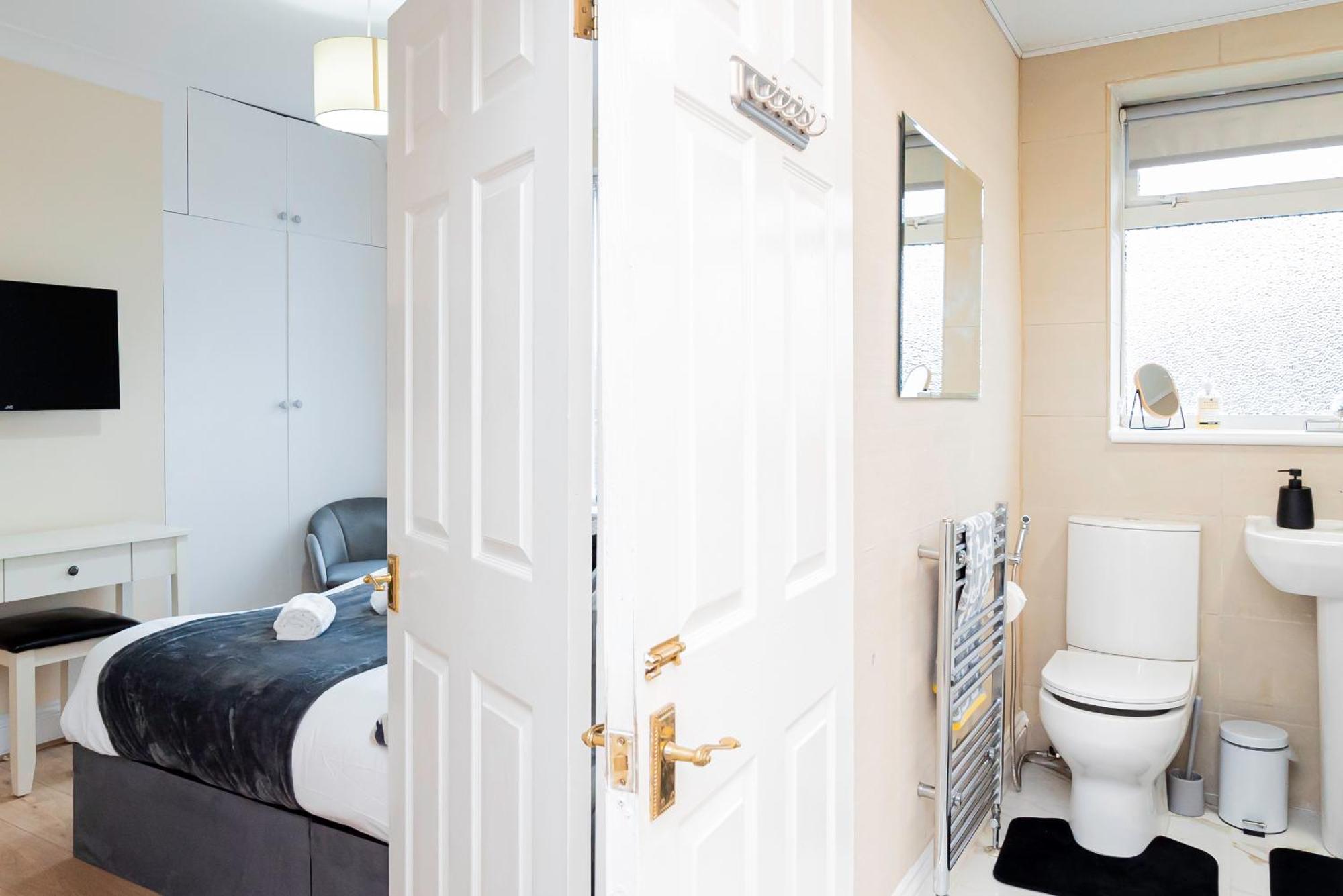 Families, Contractors, Business, Nec, Bhx, Airport Birmingham