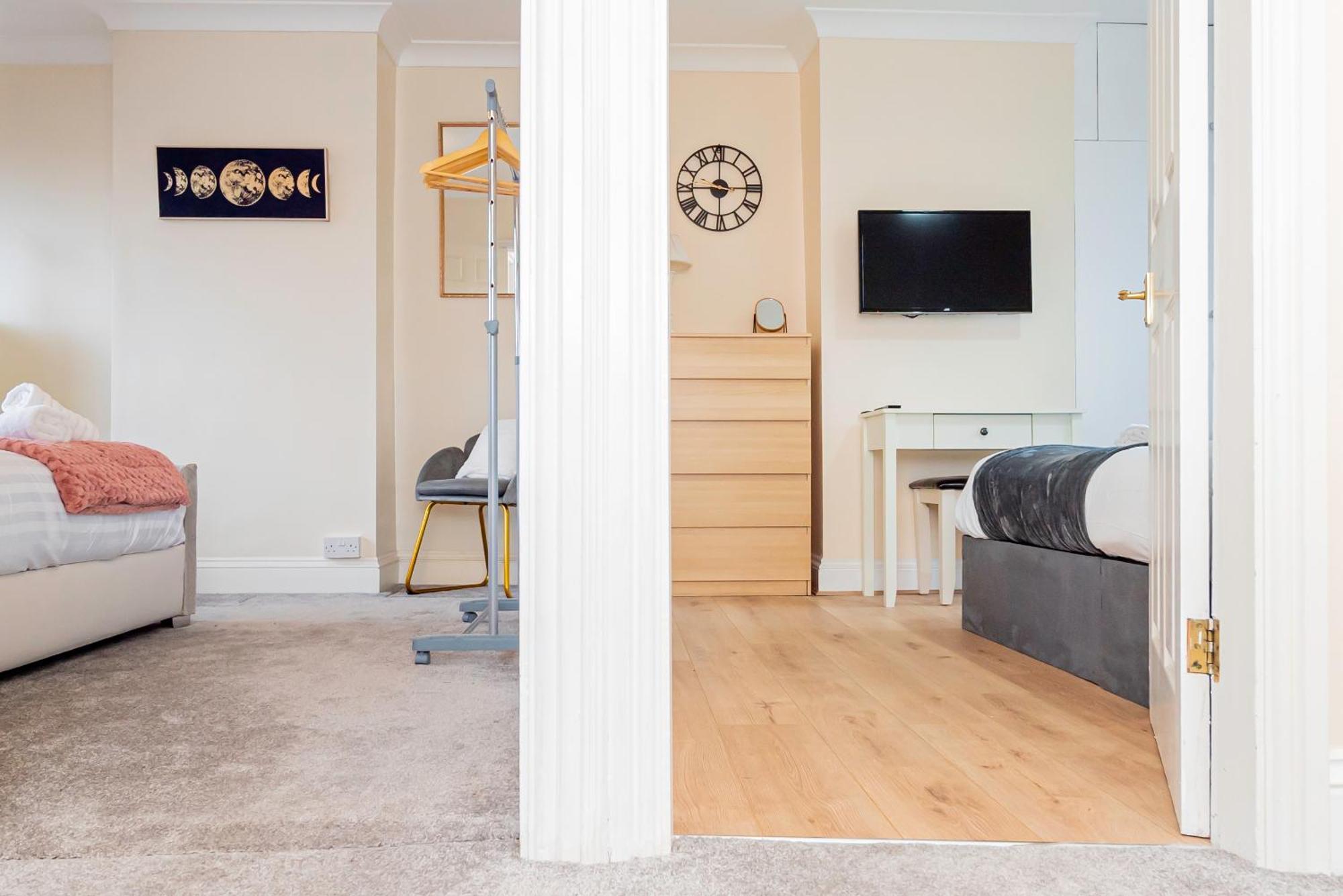 Families, Contractors, Business, Nec, Bhx, Airport *