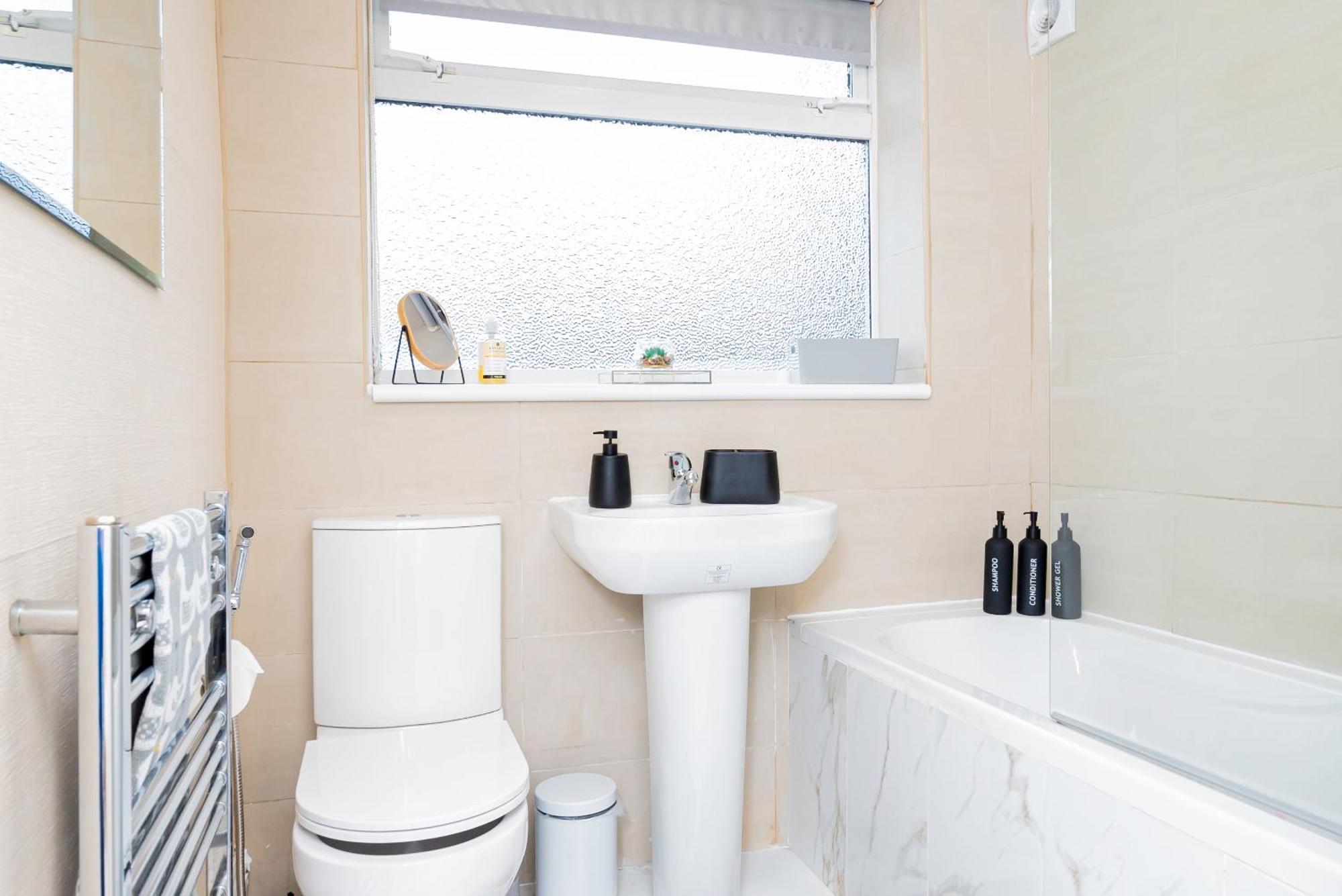 Families, Contractors, Business, Nec, Bhx, Airport *