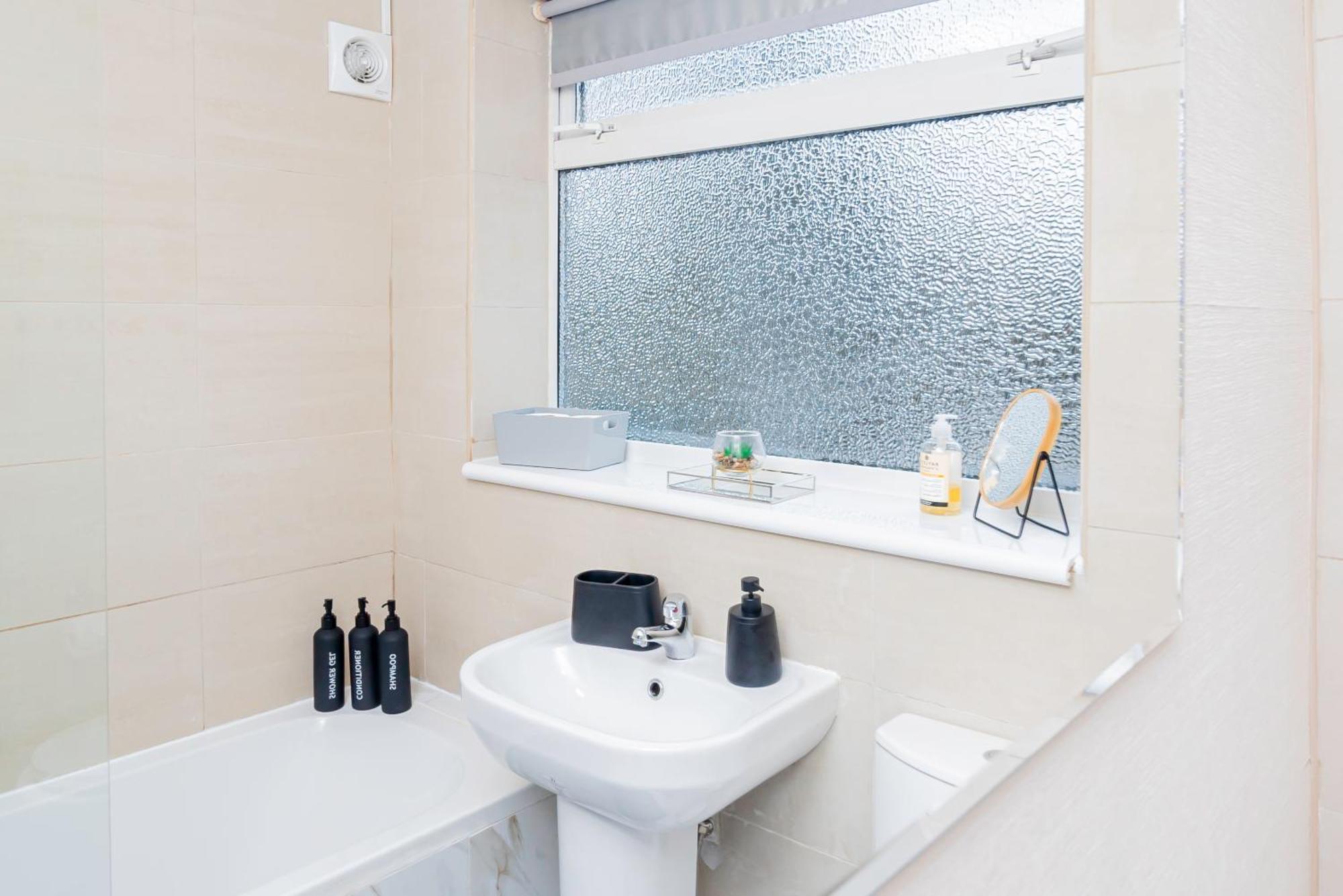 Apartment Families, Contractors, Business, Nec, Bhx, Airport