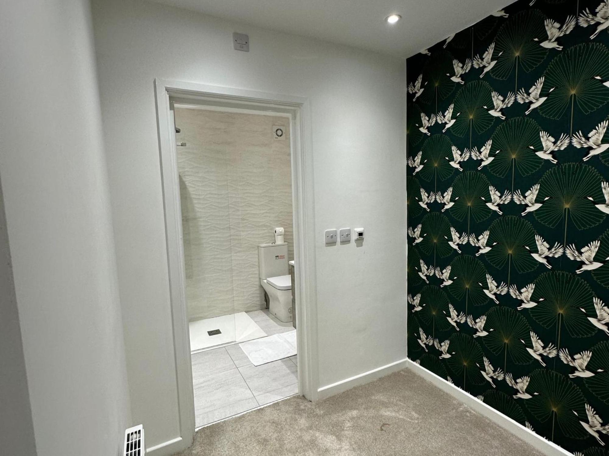 House 6 Large Private Bedrooms With 7 Beds, Close To Nec, Jlr, Centre Holiday home *