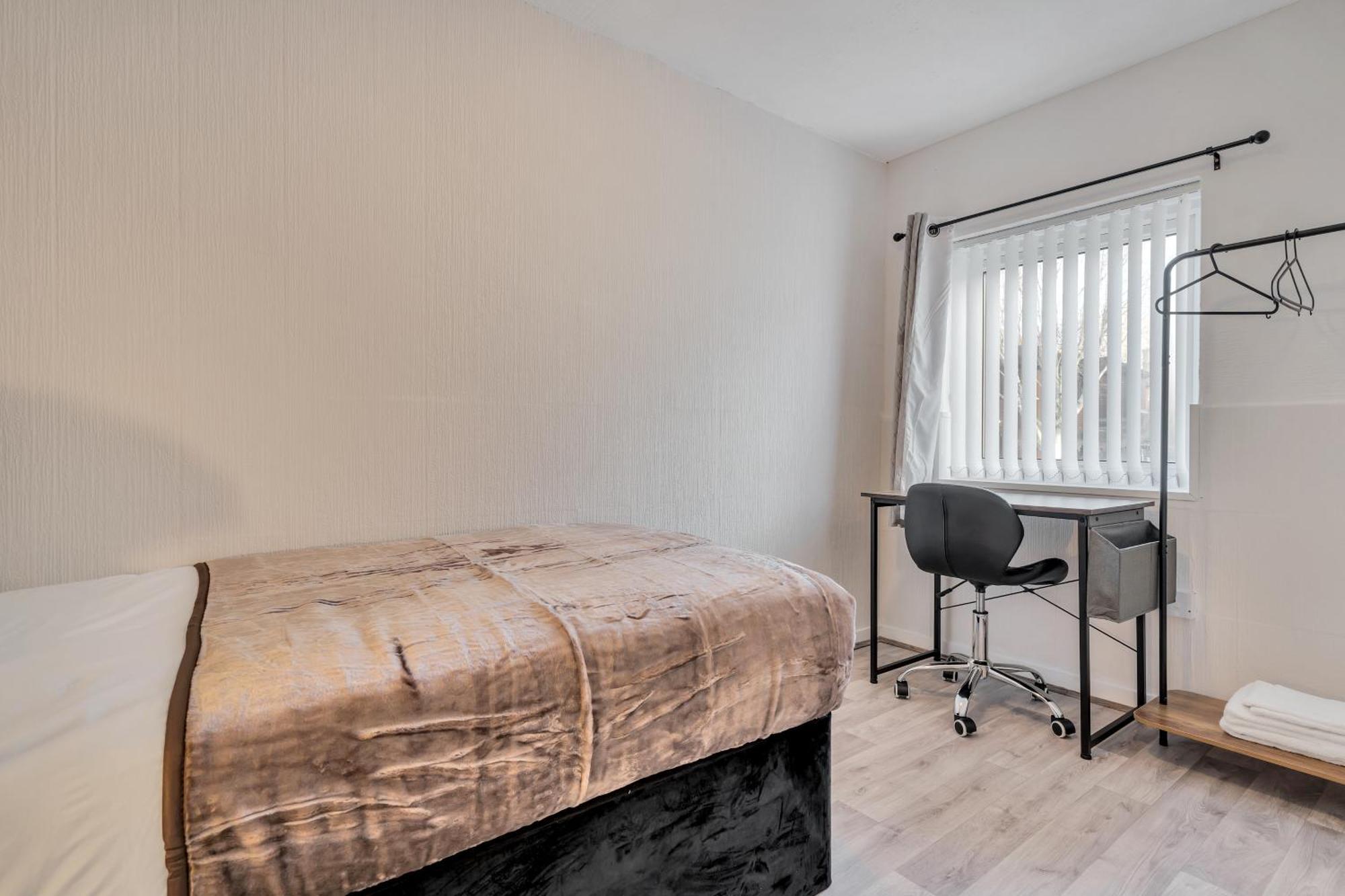B5 Emerald Nest Holiday home Birmingham