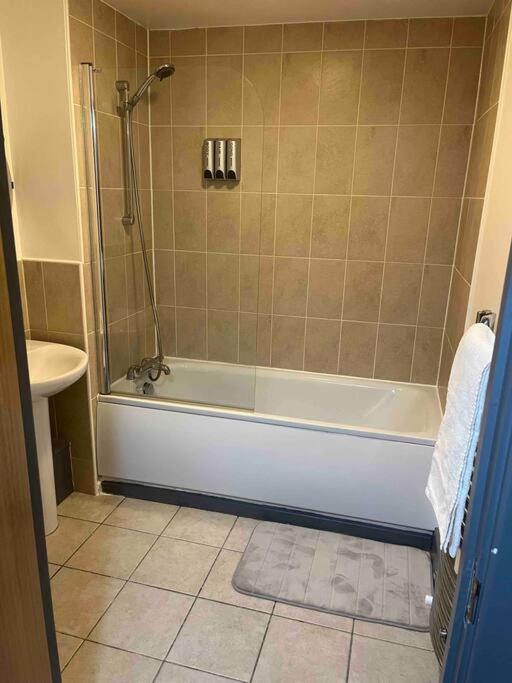 Apartment Beautiful 1 Bed Centre Birmingham! Awesome Location!
