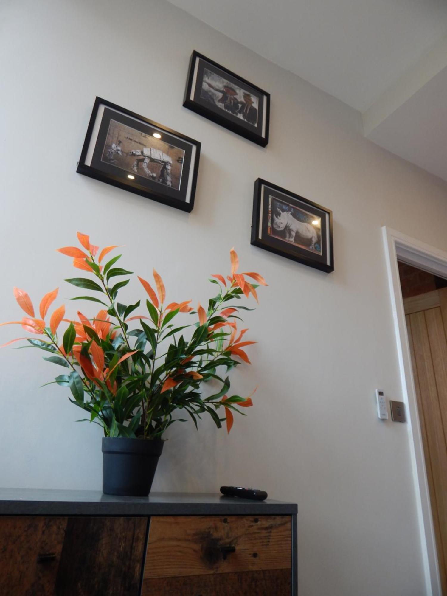 Vip 3br Grade2 Luxurious Industrial House With Wood Fire, Electric Blinds And Big Cast Iron Windows In The Heart Of The Jq Holiday home *