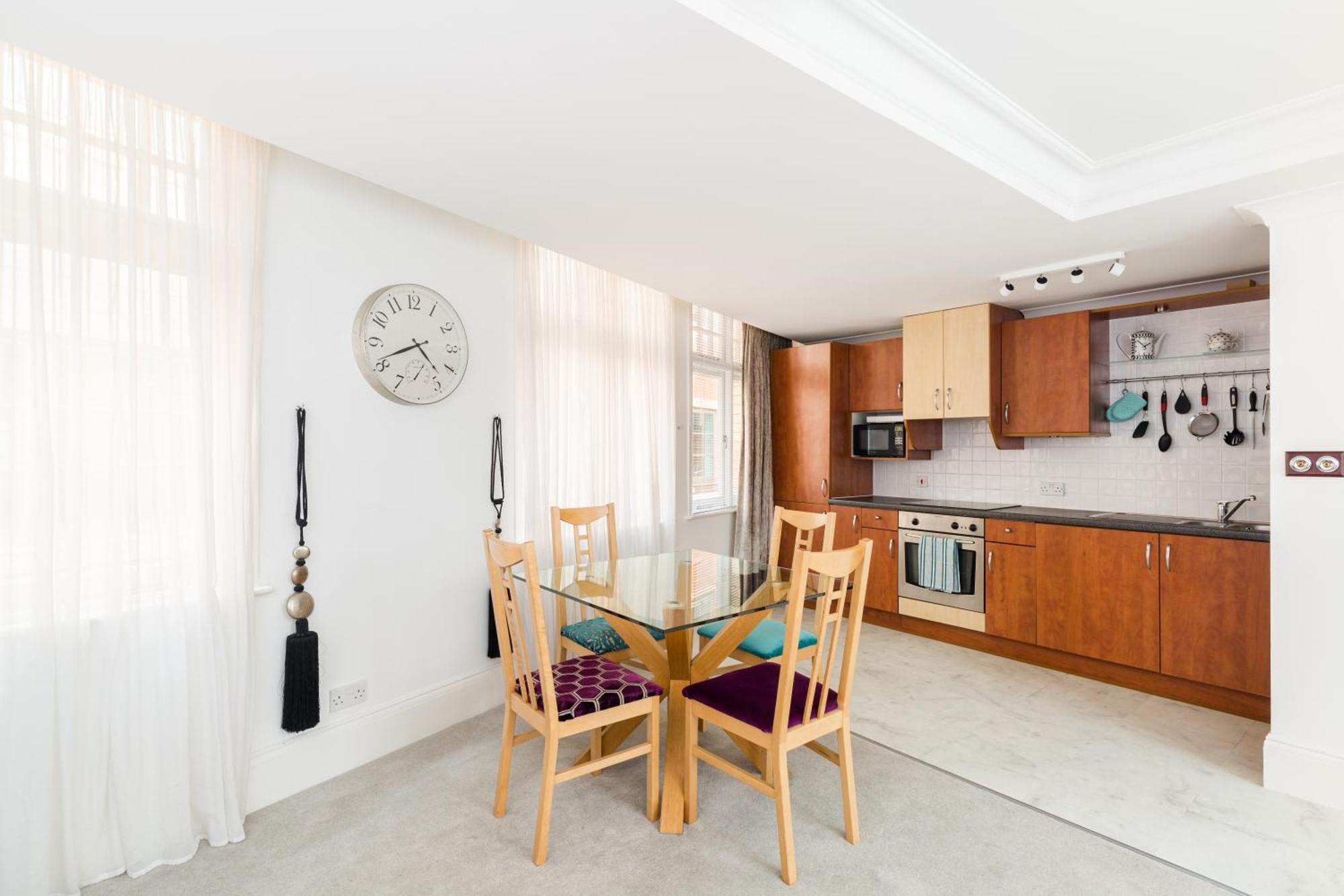 Apartment Centre - New Street *