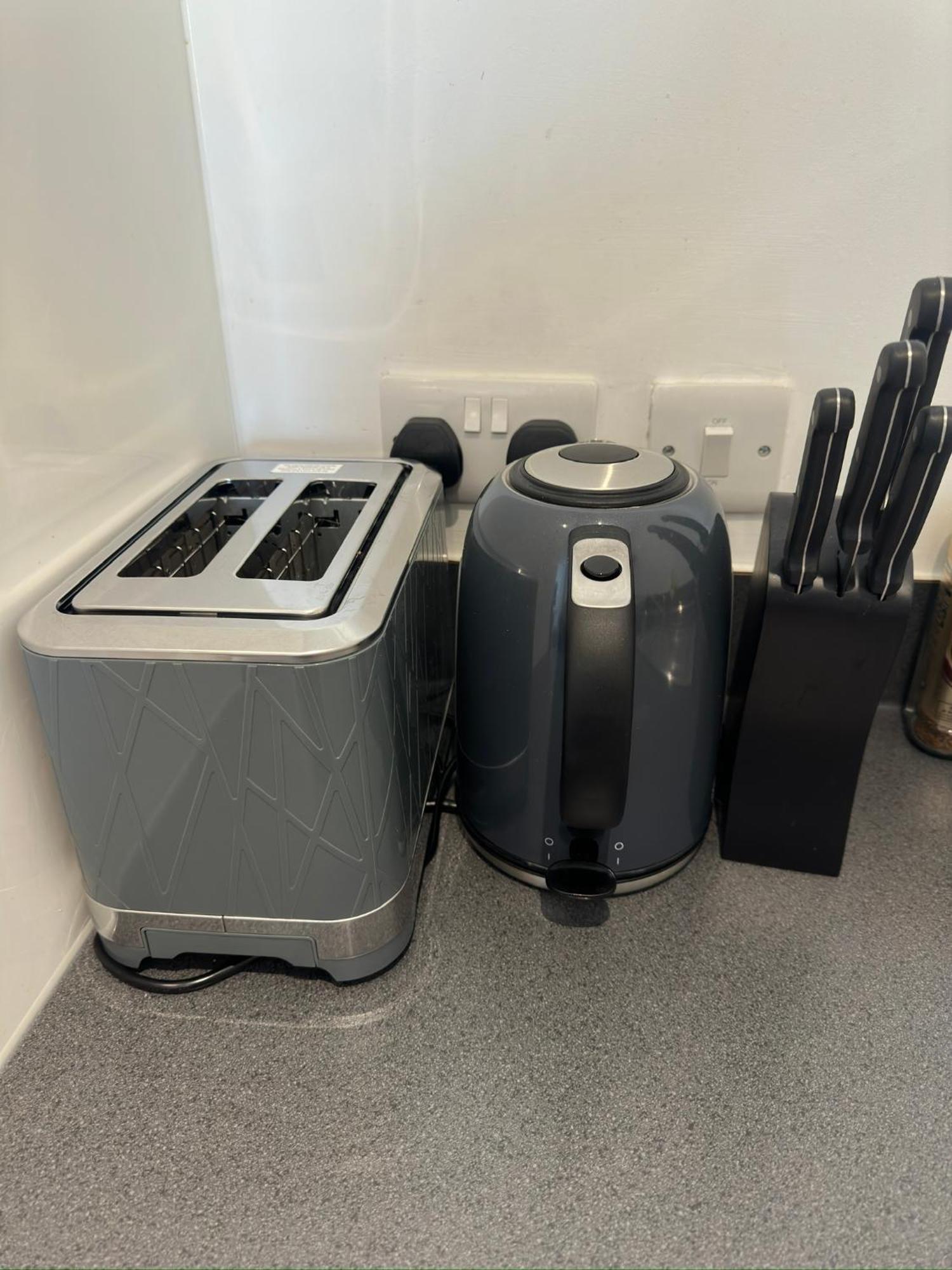 Munalux 2 Bed Apartment Birmingham