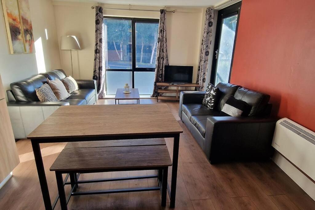 Apartment 2 Bedroom Centre *