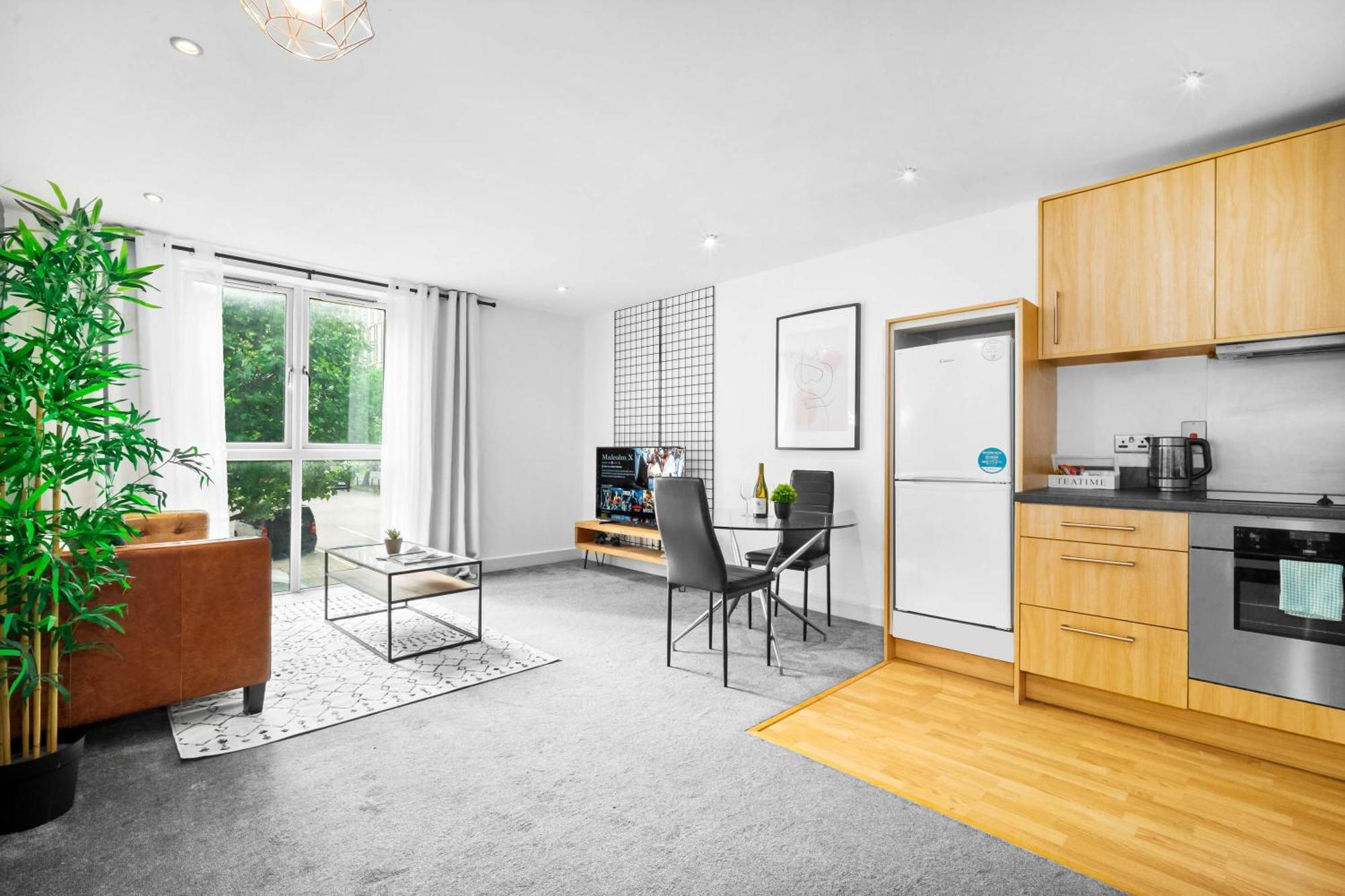 Apartment Centre Deluxe - Secure Parking 36c *
