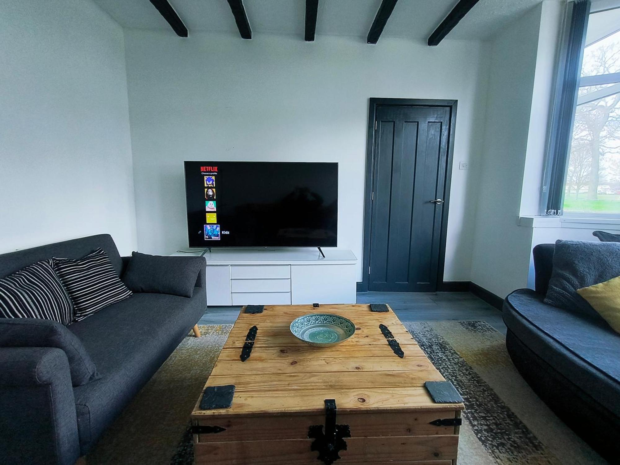 Modern 3 Bedroom House Apartment Birmingham