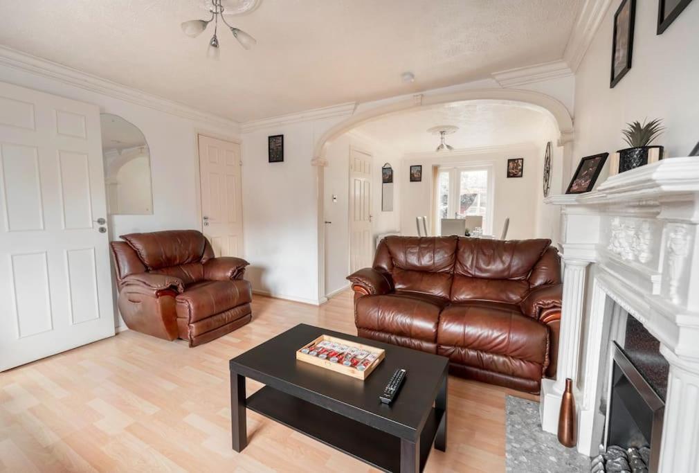 Free Parking - Groups - Centre - Nec Apartment *