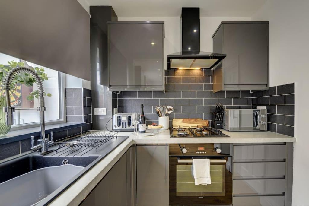 Holiday home Retreat Close To The N.e.c. Airport World *