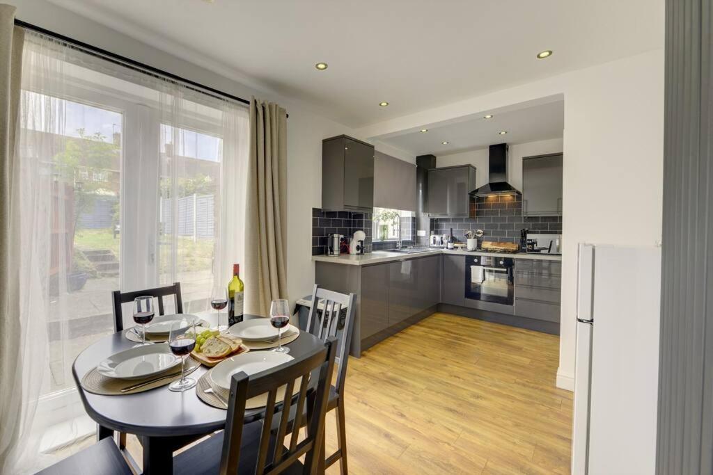 Retreat Close To The N.e.c. Airport World * Birmingham