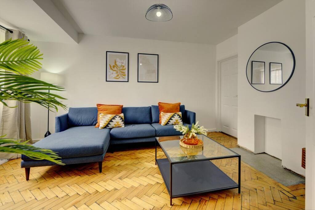 Retreat Close To The N.e.c. Airport World Holiday home