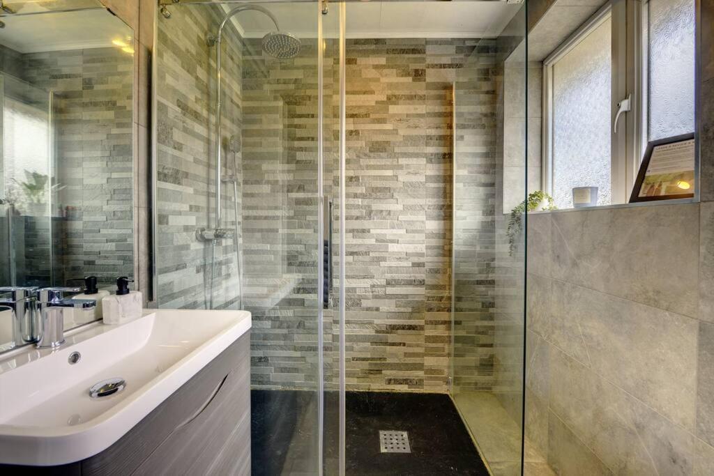 Holiday home Retreat Close To The N.e.c. Airport World