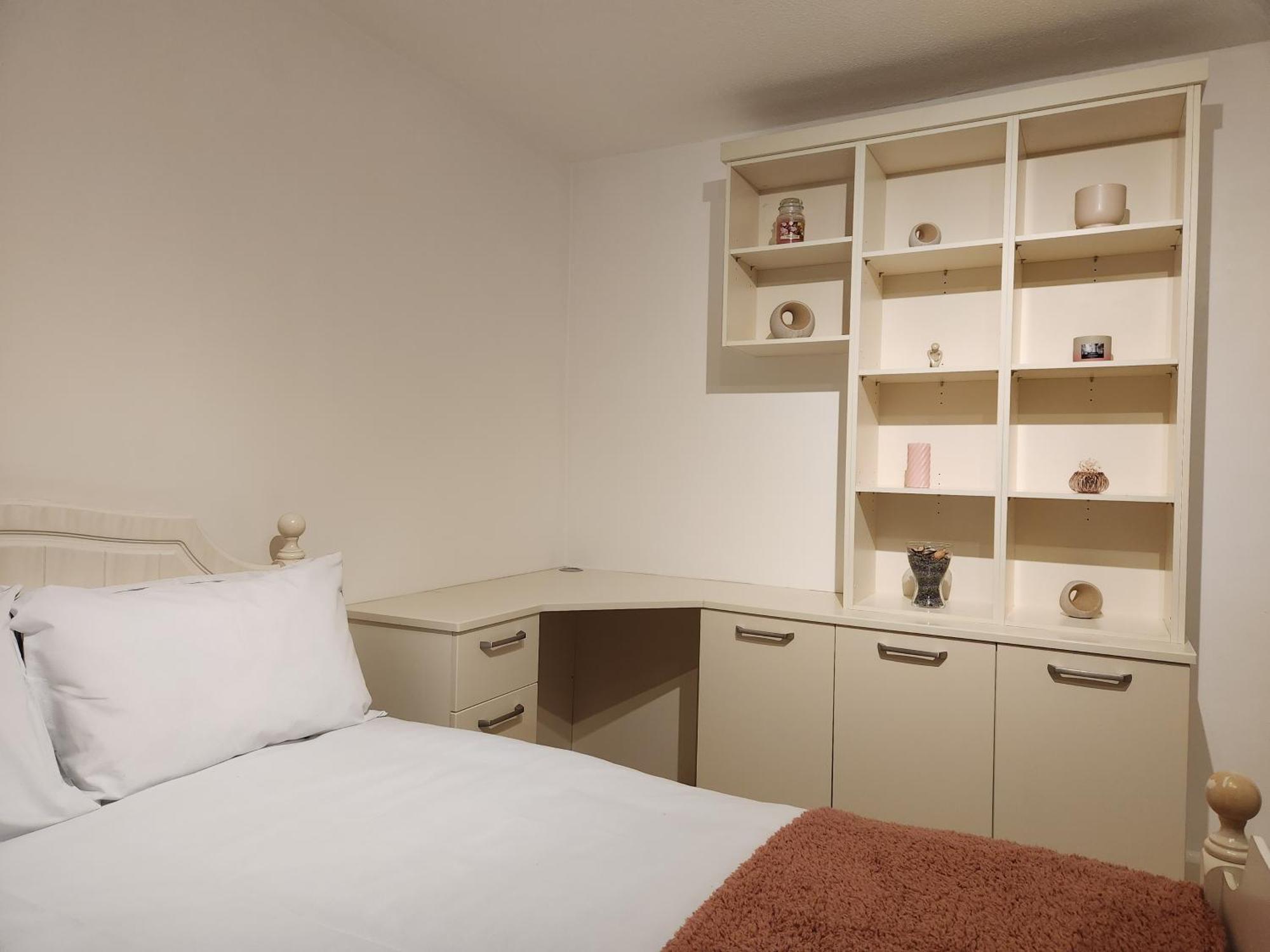 Elmdon House With 4 Spacious Bedrooms To Choose Homestay *