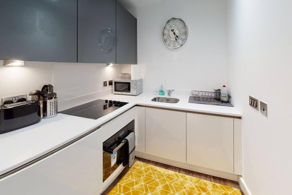Balcony - 1 Bed Entire Apartment