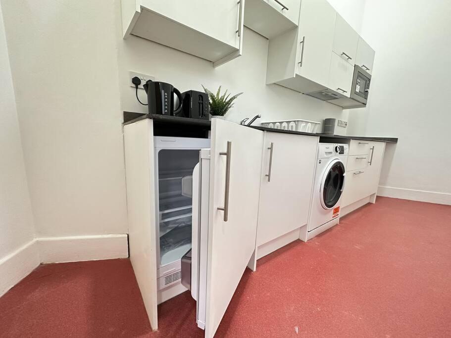 Apartment Downtown Dudley Chic - Near Sights Birmingham