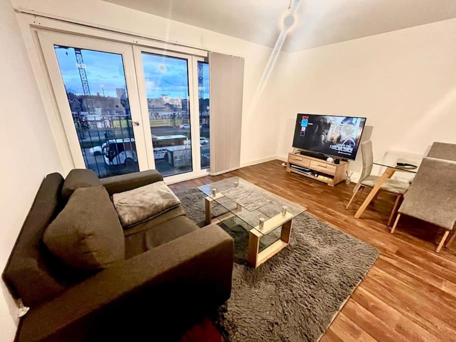 Stylish Centre 1bd 0.6m Train Sta Apartment *