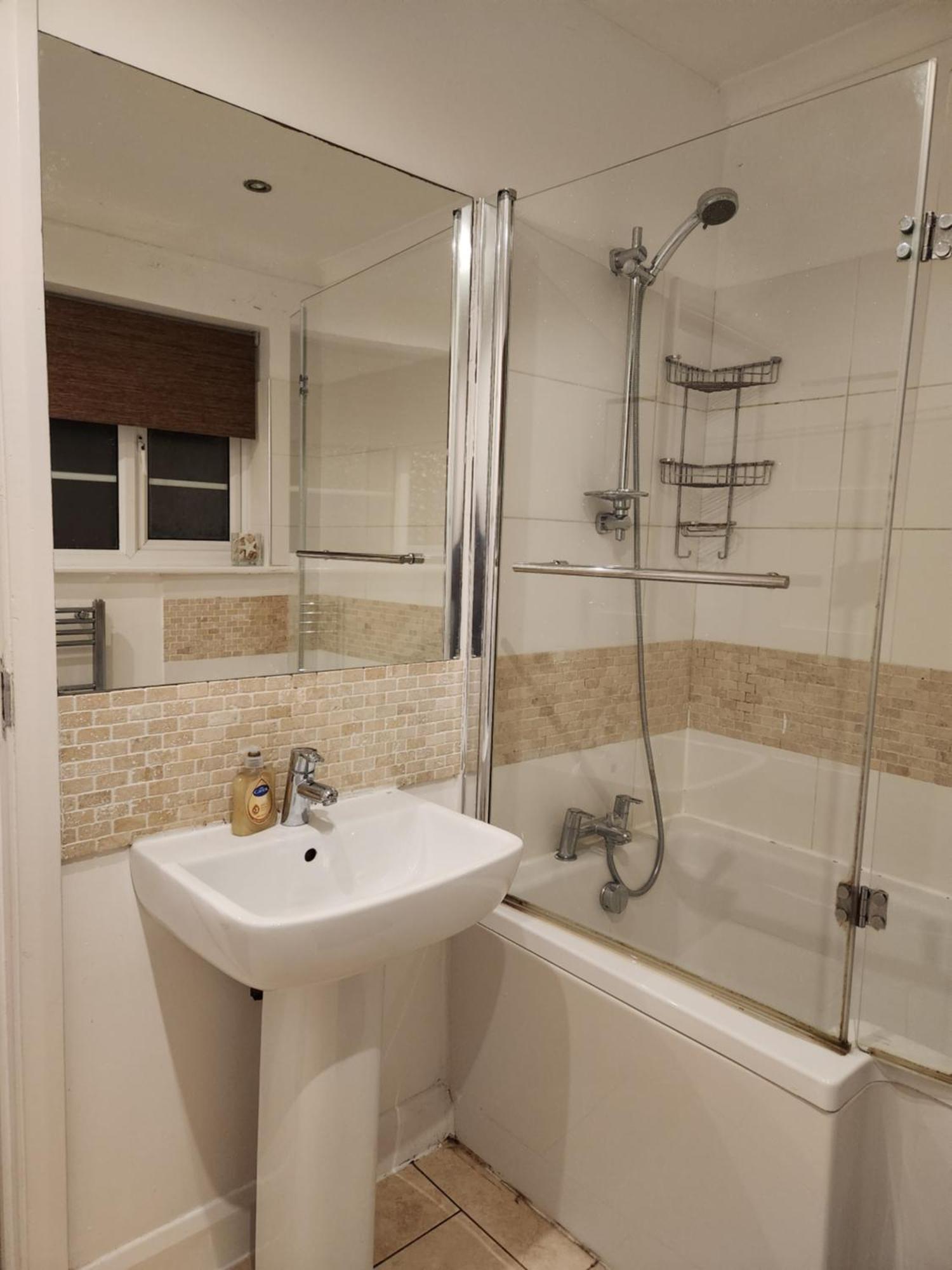 Homestay Elmdon House With 4 Spacious Bedrooms To Choose *
