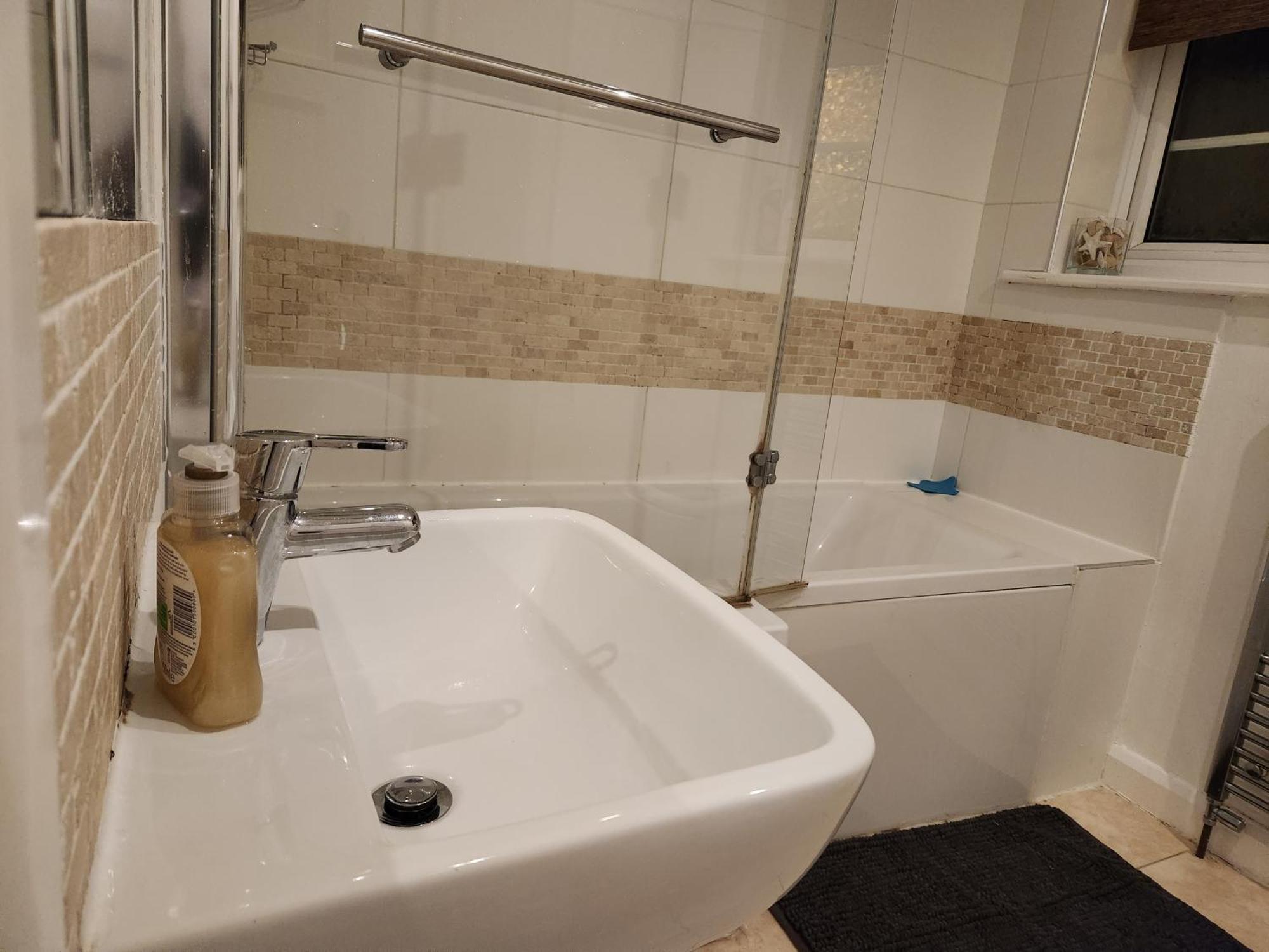 Homestay Elmdon House With 4 Spacious Bedrooms To Choose