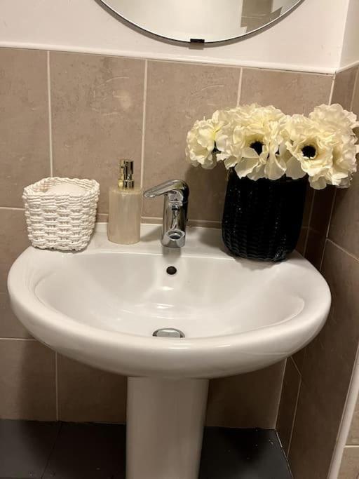 Beautiful 1 Bed Centre Birmingham! Awesome Location! Apartment