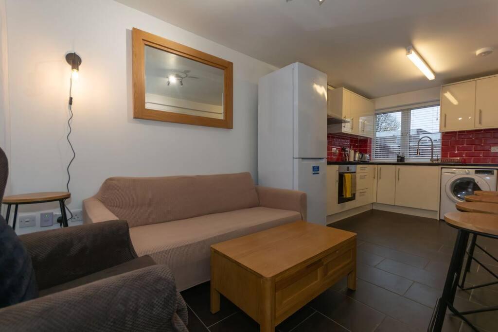 Holiday home Brumstay Uk 5-bed House Ideal For Long-term Birmingham