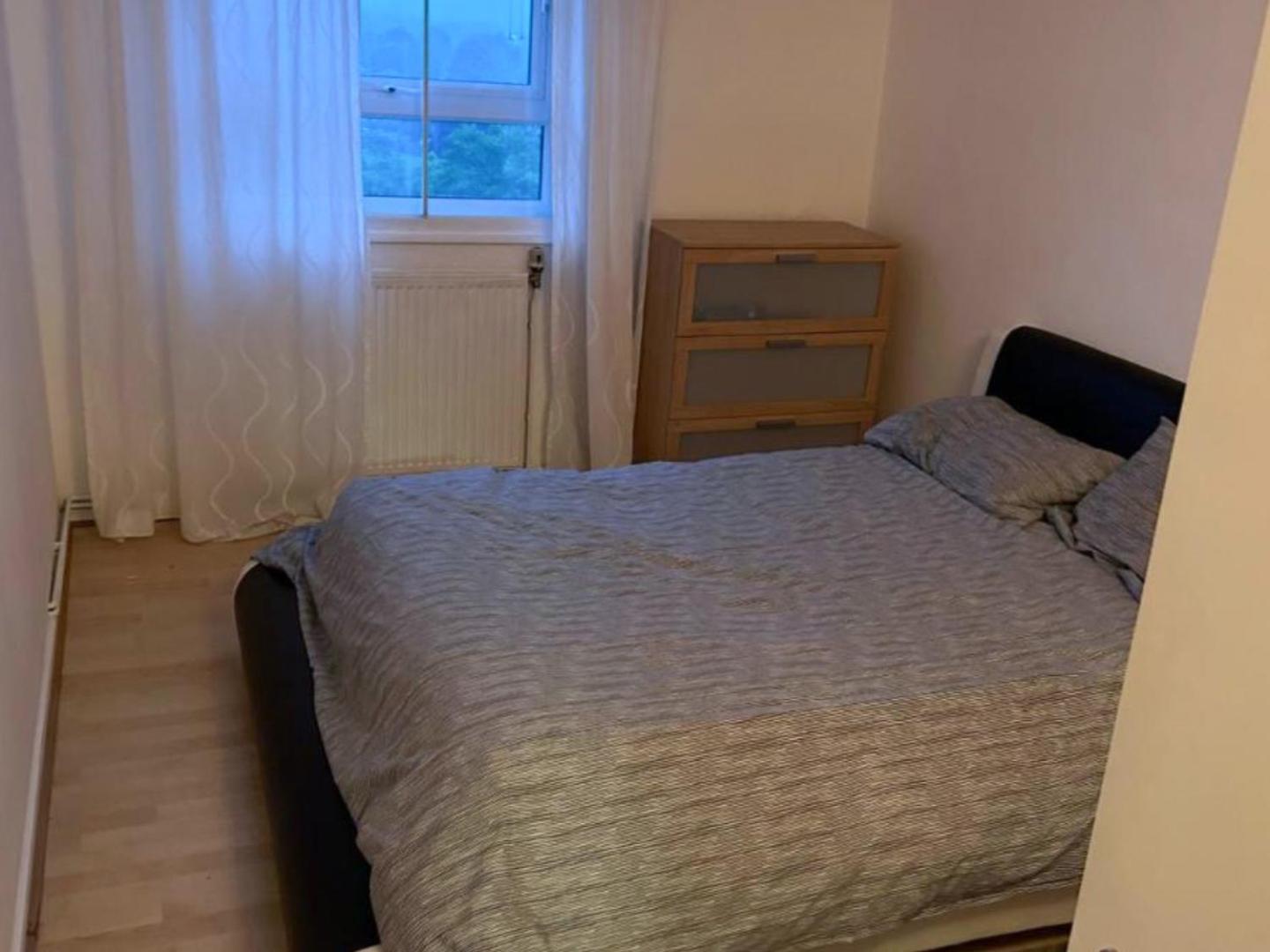 Normanton Guest house *