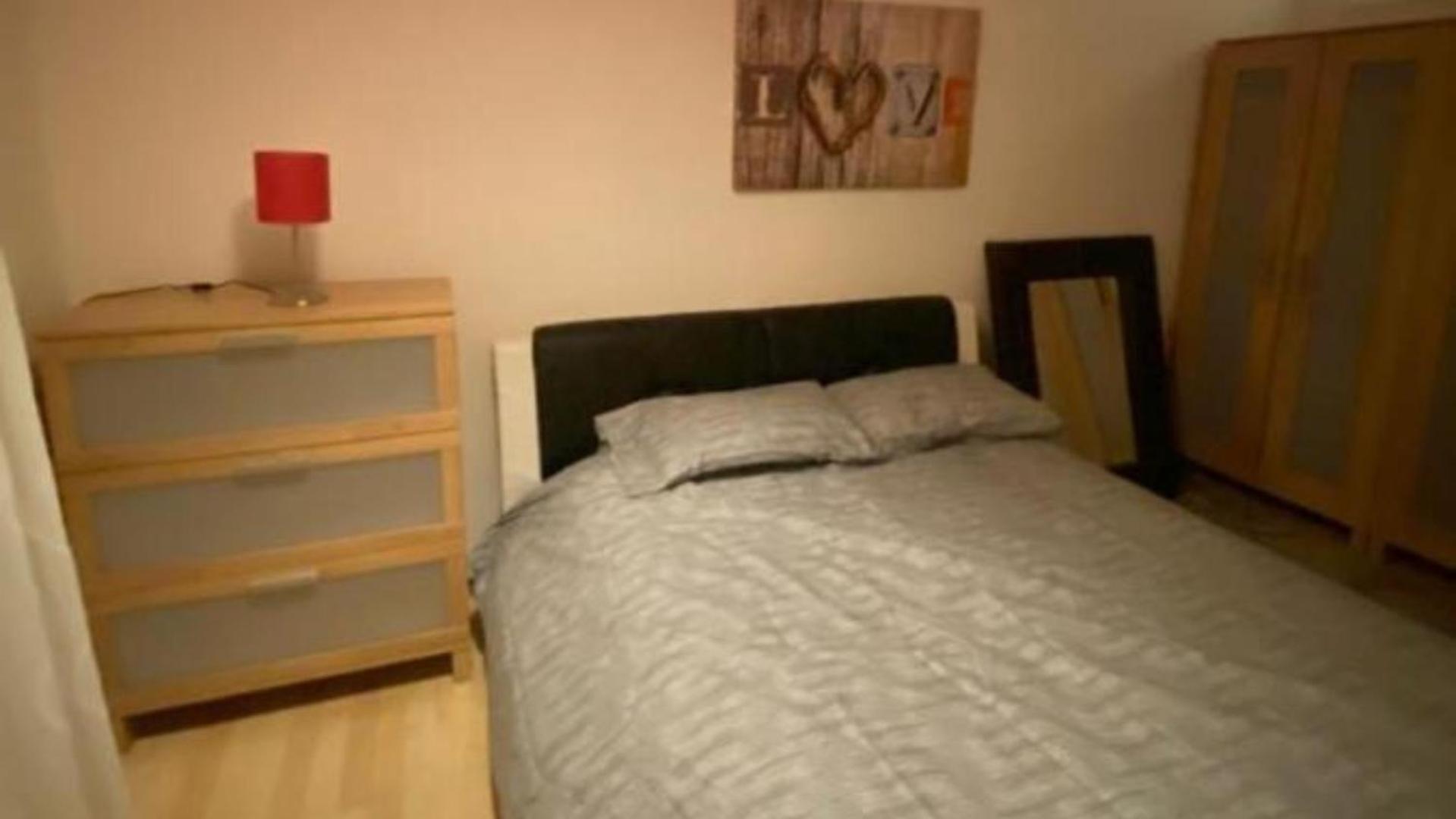 Normanton Guest house *