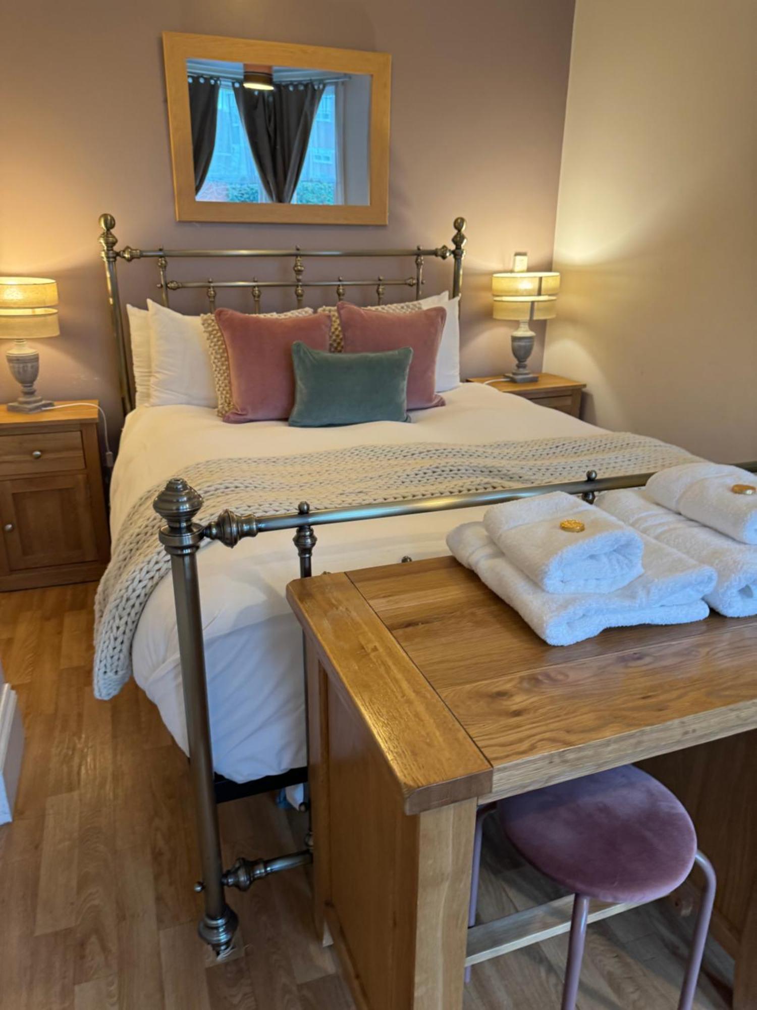 The Emerald Suite,